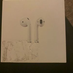 Previously loved Apple AirPods Gen. 1
